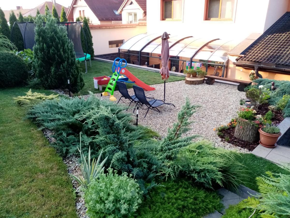 Brezno 2 Izbovy Apartman Sabi Екстер'єр фото